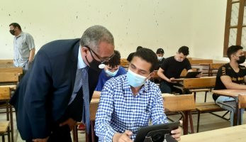 طارق شوقى: الامتحان التجريبى للثانوية العامة هدفه ضبط الخوادم المركزية