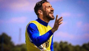 عاجل.. الأهلي يعلق علي هروب علي معلول