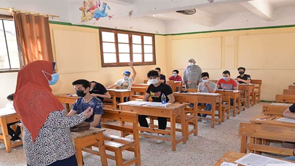 التعليم عن صعوبة التعبير للشهادة الإعدادية: «الطلاب شافوا مسلسل الاختيار»