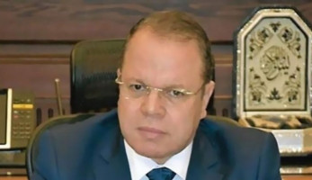 النائب العام يعود إلى القاهرة بالقطع الأثرية المستردة من فرنسا