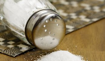 التموين تضبط 820 طن ملح طعام غير صالح للاستهلاك فى 4 محافظات