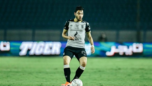 هاني أم توفيق.. تعرف على ظهير الأهلي الأيمن ضد كايزر تشيفز