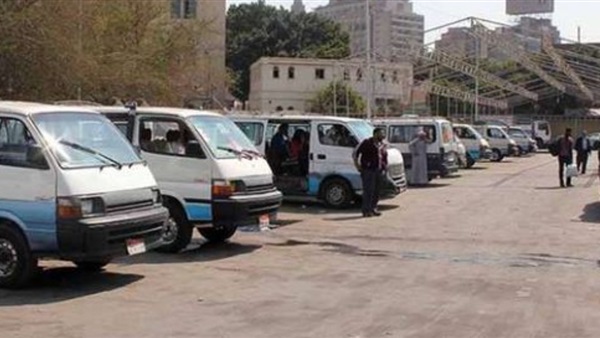 مطالبة برلمانية بتشديد الرقابة على مواقف السيارات والسيرفيس لمواجهة جشع السائقين