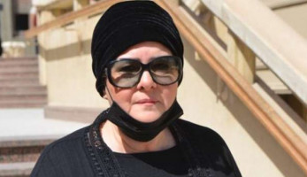 عاجل.. نقل دلال عبد العزيز إلى مستشفى جديد