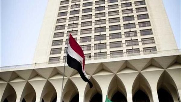 استرداد قطعة أثرية فرعونية مهربة إلى هولندا | صور