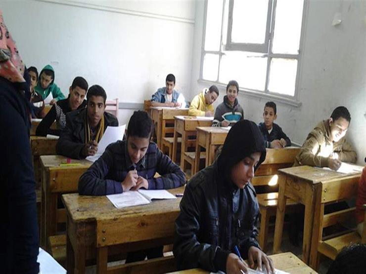 برلماني يطالب بتحديث الأقسام المهملة بالمدارس الفنية
