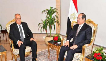 أول صور للماكينة المصنعة للقطارات والسيارات والطائرات بعد وصولها مصر