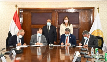 وزيرا التخطيط والتنمية المحلية يشهدان مراسم توقيع عقد إقامة أول مجمع صناعي بالفيوم لتوفير فرص عمل للشباب والمرأة