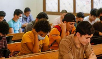 التعليم تنفي السماح لطلاب الثانوية بفرصة ثانية لأداء الامتحانات
