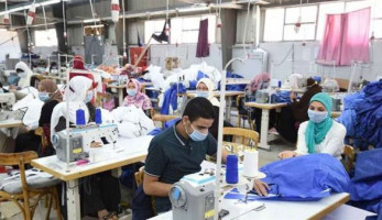 القبض على صاحب مصنع ملابس جاهزة لتقليد الماركات العالمية بالبساتين