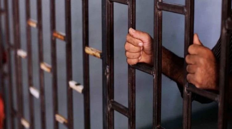 تفاصيل القبض على عاطل سرق أجهزة كهربائية من شركة بالقاهرة