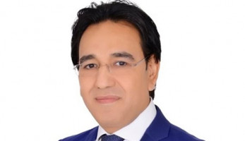النائب أيمن محسب يطالب تشديد الرقابة على مراكز العلاج الطبيعى