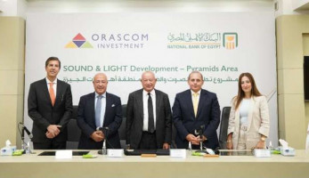 البنك الأهلي يوقع اتفاقية تمويل مع «أوراسكوم» لتطوير عروض الصوت والضوء