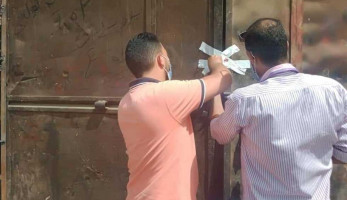 تصدر عنه روائح كريهة.. غلق مصنع لفرم ريش الدواجن بالخانكة