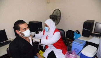 «الصحة» تحدد الفئات المسموح بحصولها على لقاح فايزر في مصر