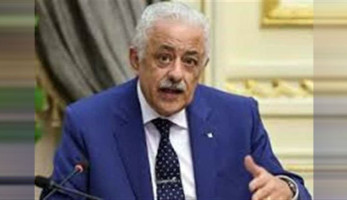 وزير التعليم يصدر قرارًا بشأن مقررات الدراسة وأسلوب تقييم الصف الرابع الابتدائي