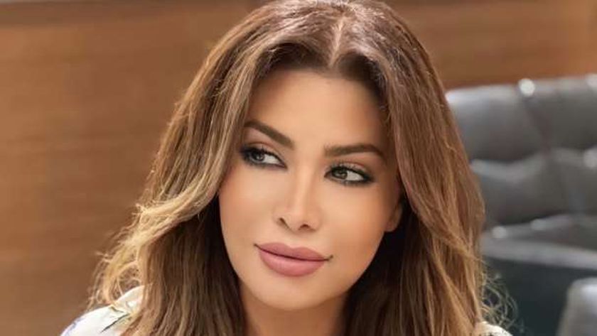 حقيقة مغادرة نوال الزغبي لبنان واستقرارها في القاهرة