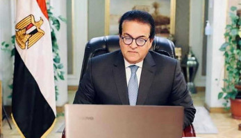 «التعليم العالي» تعلن عدد من تلقوا لقاح كورونا بالجامعات من الطلاب وهيئة التدريس