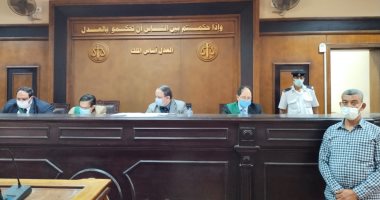 إحالة عاطل للجنايات بتهمة ترويج الهيروين وحيازة سلاح نارى في الزاوية الحمراء