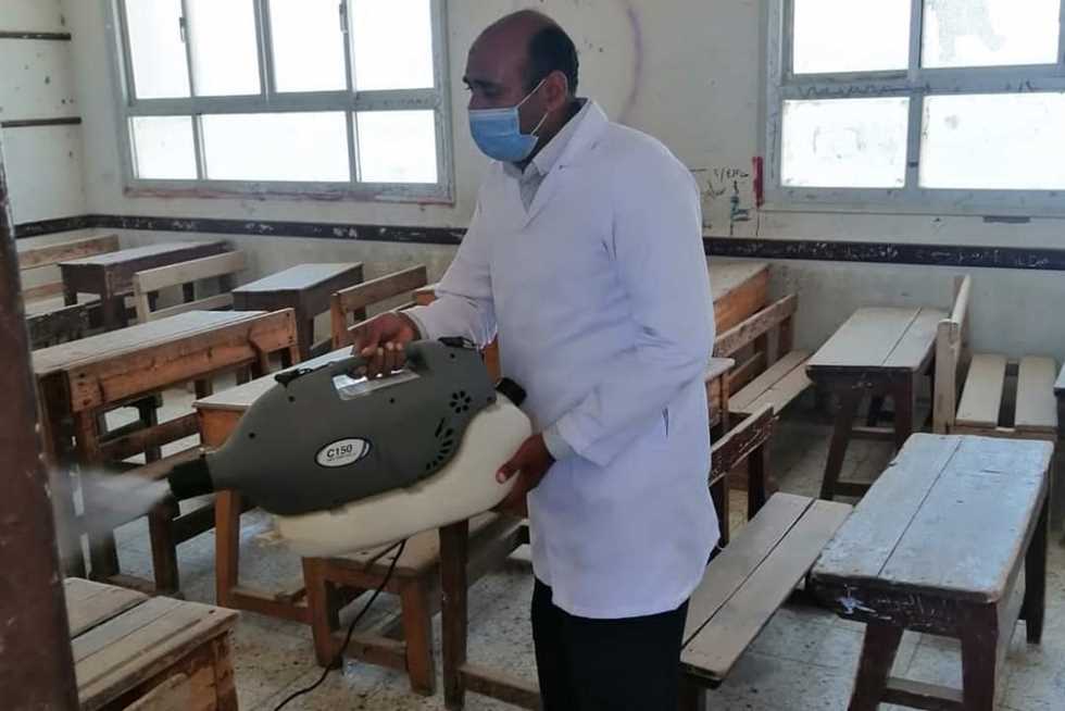 بدلا من فتح باب التطوع .. مطالبة برلمانية بحل أزمة عجز المعلمين بتثبيت 36 ألف خريج