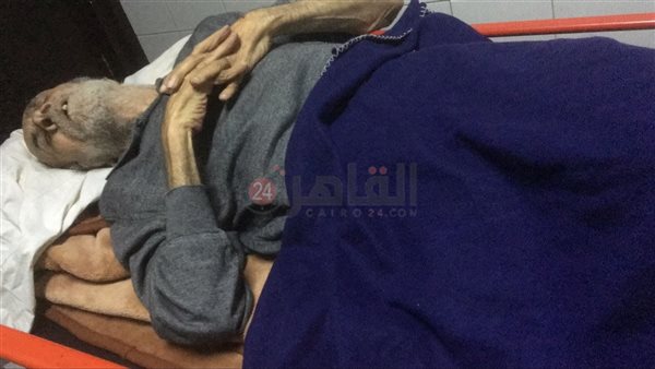 أول ظهور لـ نجل محمد عبد المطلب من داخل العناية المركزة | صور