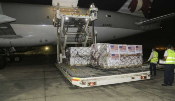 وصول 1.6 مليون جرعة جديدة من لقاح فايزر ضد فيروس كورونا إلى مطار القاهرة