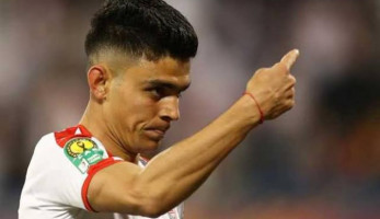 رسميا.. أشرف بن شرقي يوقع لبيراميدز ويوجه رسالة لجماهير الزمالك
