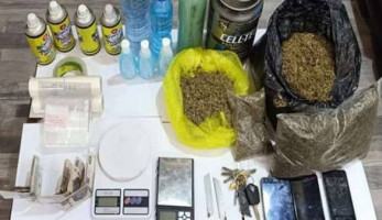 أستروكس وايس.. سقوط عاطلين حولا شقتهما وكرا لصناعة المخدرات بباب الشعرية