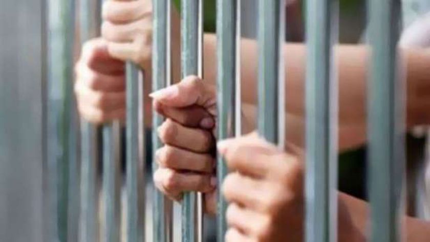المشدد 18 عاما لسائق بتهمة الاتجار بالمخدرات في السلام