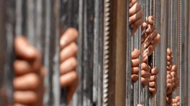 الداخلية تضبط 166 متهمًا من مروجي الأسلحة النارية