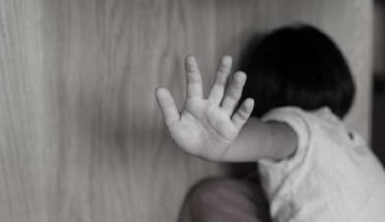 «سيشن ملابس داخلية»..تفاصيل خطة صاحب مصنع لاستدراج موديل أجنبية لمنزله