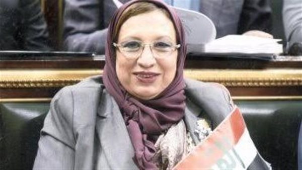 برلمانية: قانون تجريم الزواج المبكر يعاقب المأذون والشهود