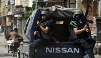 القبض على عامل طعن شابا بسبب خلافات الجيرة فى منطقة العجوزة بالجيزة