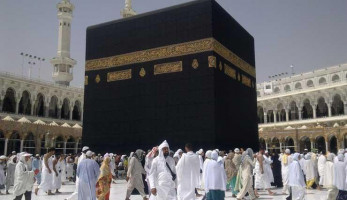 مصدر بالسياحة: أسعار العمرة الموسم الحالي للقادرين فقط