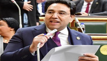 أيمن محسب يحذر من تهاون بعض المدارس في تنفيذ الإجراءات الاحترازية