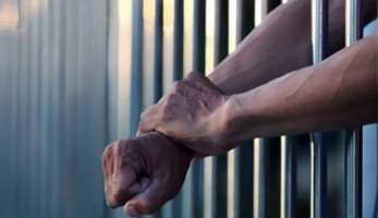 حبس عاطل متهم بالاتجار في الأقراص المخدرة بالساحل