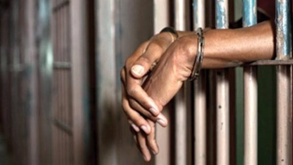 حبس عاطل 4 أيام لاتهامة بالتحرش بطفلة ومحاولة خطفها بالسنطة