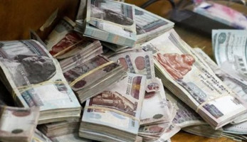 طالبة ماجستير: فلوس مزورة في فرع فودافون ببورسعيد.. وموظف الفرع يتستر على زميلته
