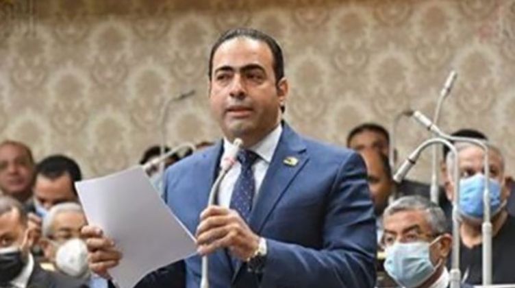 بسبب شكاوي الطلاب بالخارج .. طلب إحاطة لوزير التعليم من صعوبة التسجيل علي موقع الامتحانات