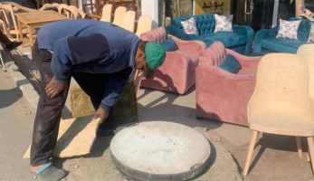 تركيب أغطية مطابق الصرف الصحي المسروقة بالإسماعيلية