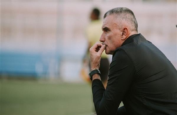 «كارتيرون» غاضب من إدارة الزمالك