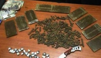 ضبط عاطل قبل ترويج حشيش وأقراص مخدرة بحلوان