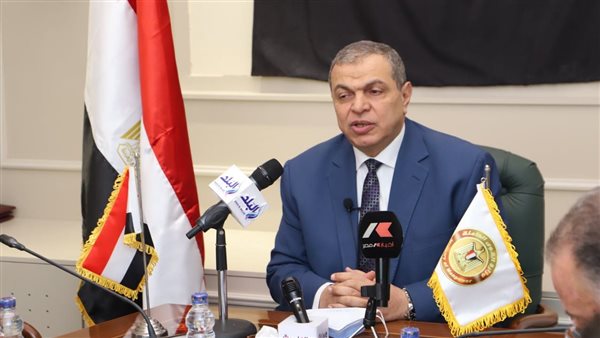 القوى العاملة تحذر من عمليات النصب والعقود "المضروبة" لراغبي العمل بالإمارات