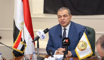القوى العاملة تحذر من عمليات النصب والعقود "المضروبة" لراغبي العمل بالإمارات