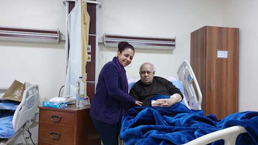 إصابة الشاعر شوقي حجاب بجلطة في المخ ونقله للمستشفى «صور»