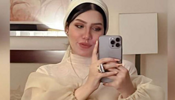 «إسراء» تقدم فساتين سواريه لعرائس كفر الشيخ بـ50 جنيهاً: «حبيت أفرحهم»