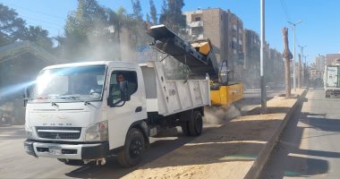 غسيل وكنس آلى لكبارى عين شمس وحملة لتجريد الأتربة بمصر الجديدة