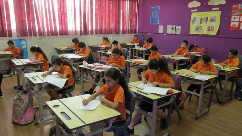 «التعليم»: وصول كتب اللغات لمدارس الجمهورية غدا.. عدا 600