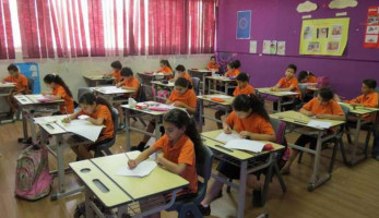 «التعليم»: وصول كتب اللغات لمدارس الجمهورية غدا.. عدا 600