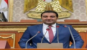 برلماني يوجه سؤالا للحكومة بشأن فوضى الكافيهات بشواطئ الإسكندرية